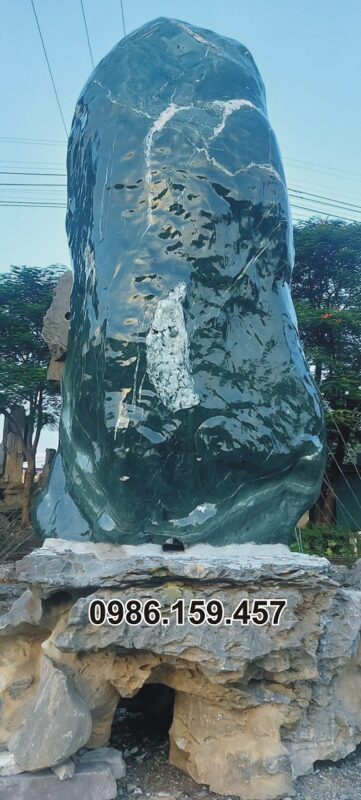 Khắc bia đá