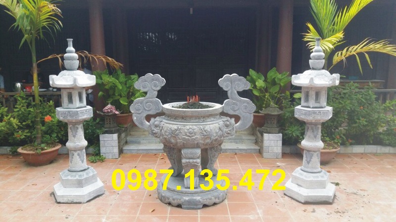 Bán Lư Hương Đá