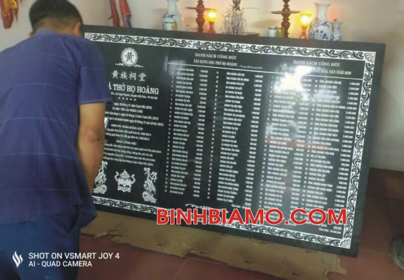 Bia công đức