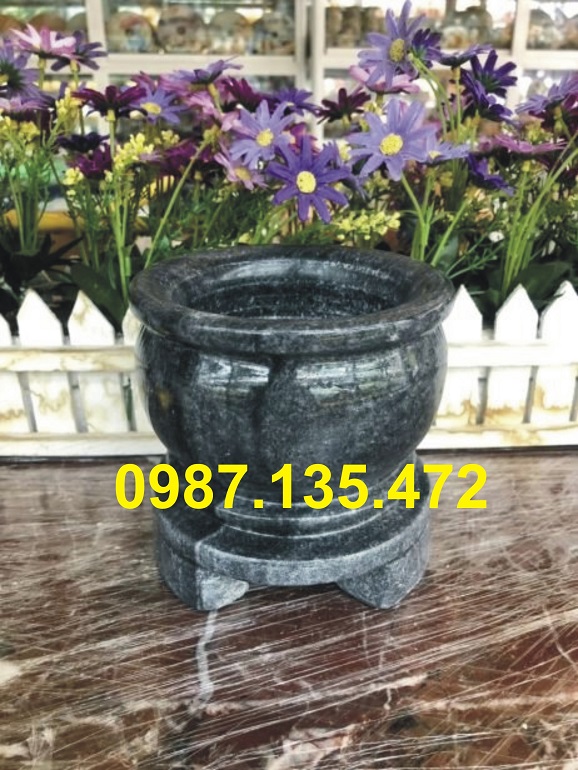 Bát hương đá trơn