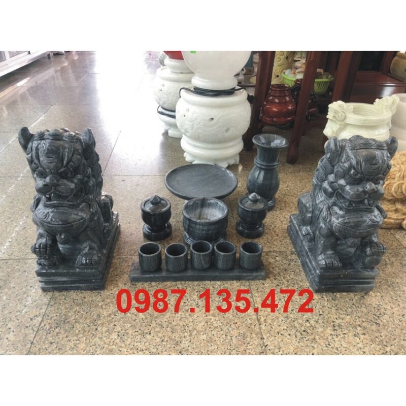 Bộ đồ thờ đá có kỳ lân ngồi canh mộ