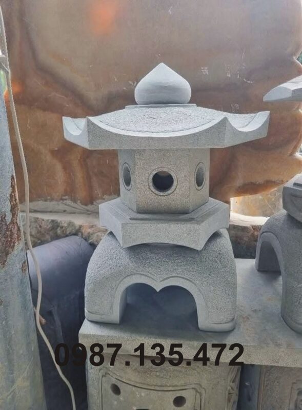 Đèn đá sân vườn